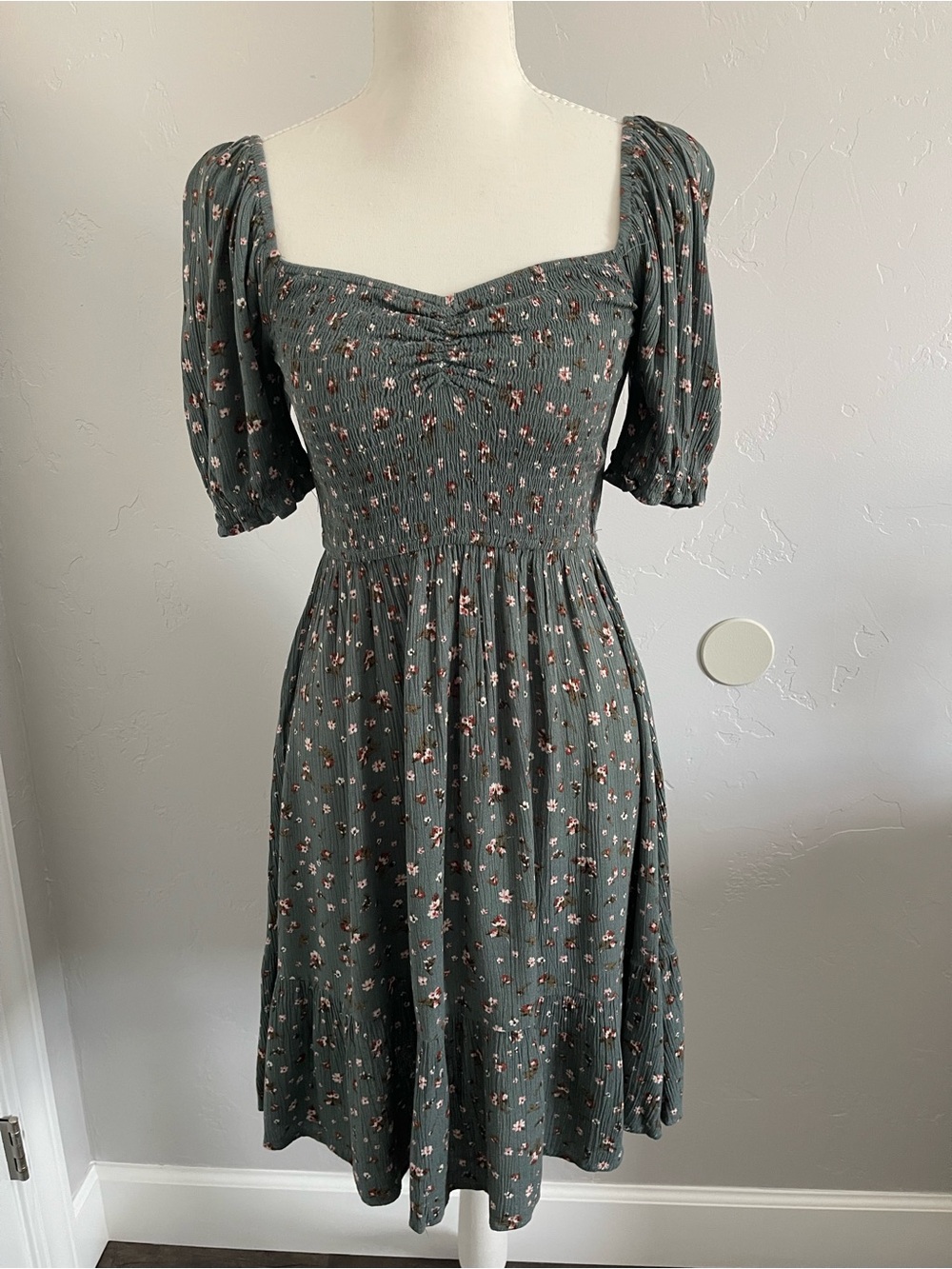 Smocked Square-Neck Floral Midi Dress - Green